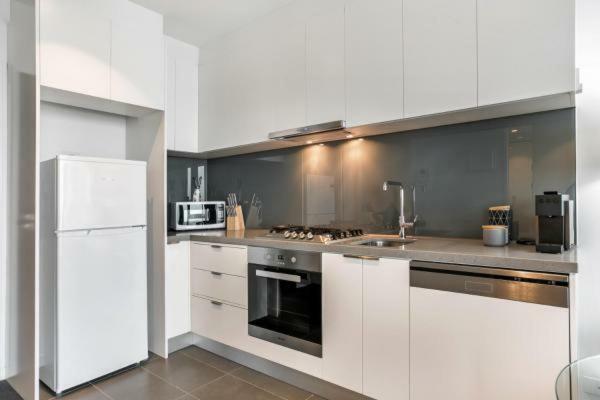 Experience Platinum Hotel Apartments Melbourne Bagian luar foto